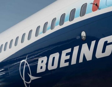 Investigaci&oacute;n arroja que al Boeing que tuvo problemas en pleno vuelo le faltaban cuatro tornillos
