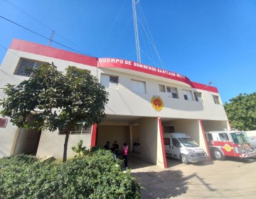 Los bomberos de Santiago Oeste padecen diversas precariedades
