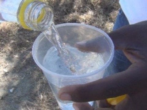 Puerto Plata: Muere un nacional haitiano y 2 estan graves por consumo de bebidas adulteradas