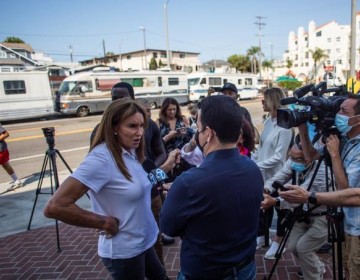 Caitlyn Jenner inicia recorrido de campa&ntilde;a en b&uacute;squeda de gobernaci&oacute;n de California