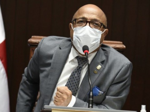 Alfredo Pacheco afirma tener paciencia y serenidad para que proyecto C&oacute;digo Penal prospere