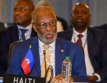 Canciller de Hait&iacute; y ministra de Justicia retornan a su pa&iacute;s por aeropuerto de Cabo Haitiano