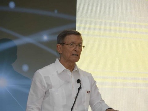 Autoridades analizan compleja relaci&oacute;n de RD y Hait&iacute; durante simposio