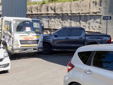 Conductores denuncian aumento de accidentes tras cambio vial en la marginal de la autopista Duarte