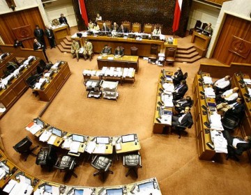 Chile aprueba pr&oacute;rroga a estado de emergencia en el sur
