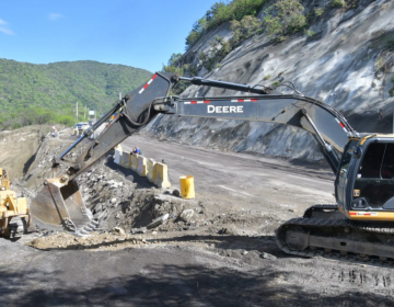 Obras P&uacute;blicas avanza soluciones tras derrumbe en carretera Ocoa&ndash;Cruce de Ocoa 