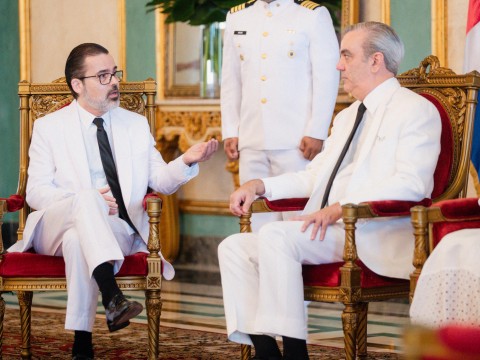 Presidente Luis Abinader recibe cartas credenciales de siete nuevos embajadores