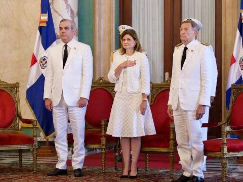 Presidente Abinader recibe cartas credenciales de siete nuevos embajadores