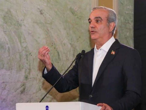 Abinader reacciona frente al caso Senasa y descarta impunidad