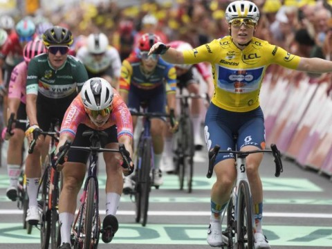 La ciclista neerlandesa Charlotte Kool gana la segunda etapa del Tour de Francia femenino