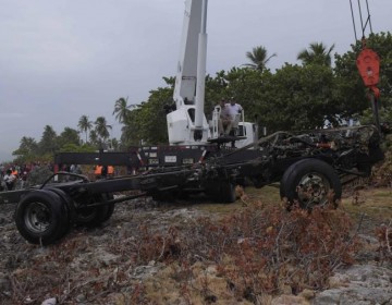 Chasis de veh&iacute;culo sacado del mar Caribe corresponde a cami&oacute;n que conduc&iacute;a hombre desaparecido