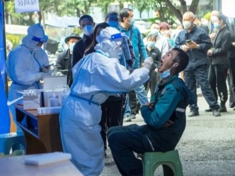 China confina a 21 millones de personas en Chengdu por COVID-19