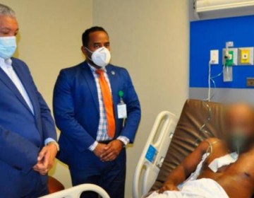Pasajero de la OMSA apu&ntilde;ala chofer y huye en un motor