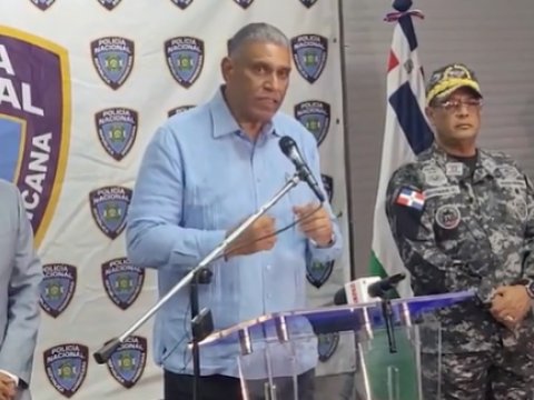 Chu V&aacute;squez se despide satisfecho de su trabajo en Interior y Polic&iacute;a