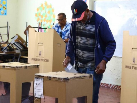 Cierran los colegios electorales y primer bolet&iacute;n se emitir&aacute; a las 8:00 p.m.