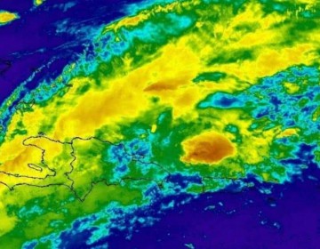 Aguaceros sobre varias provincias por onda tropical y vaguada este martes