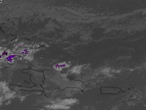 Este martes continuar&aacute;n las lluvias por la incidencia de una vaguada