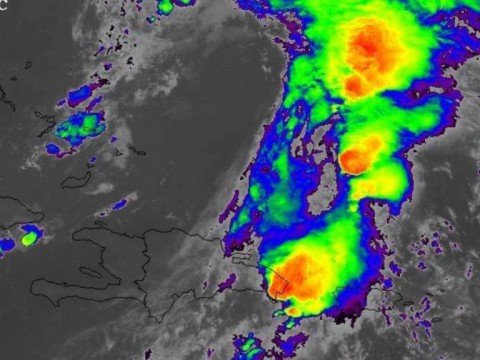 Lluvias continuar&aacute;n este fin de semana por efectos de vaguada