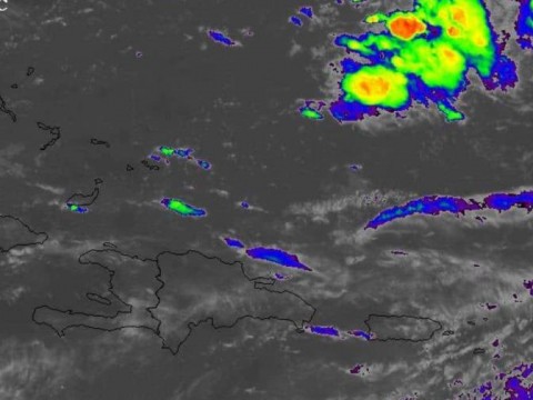 Pron&oacute;stico de lluvias en varias provincias este martes y oleaje anormal en la costa caribe&ntilde;a