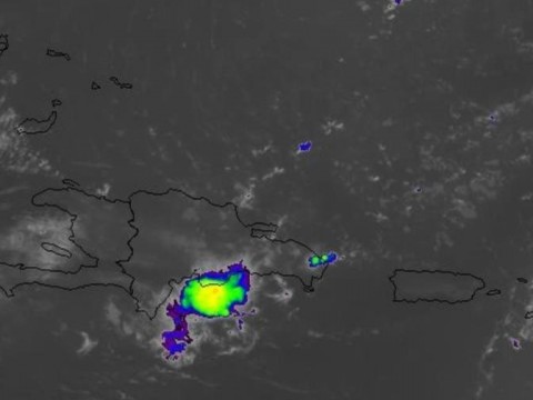Onda tropical traer&aacute; lluvias este martes