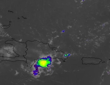 Onda tropical traer&aacute; lluvias este martes