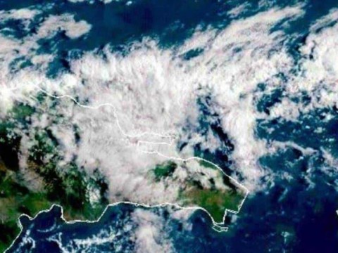 Mantienen la alerta a ocho provincias por lluvias que genera sistema frontal