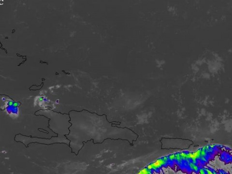 El Indomet emite advertencia por oleaje peligroso en costa caribe&ntilde;a; temperaturas seguir&aacute;n altas