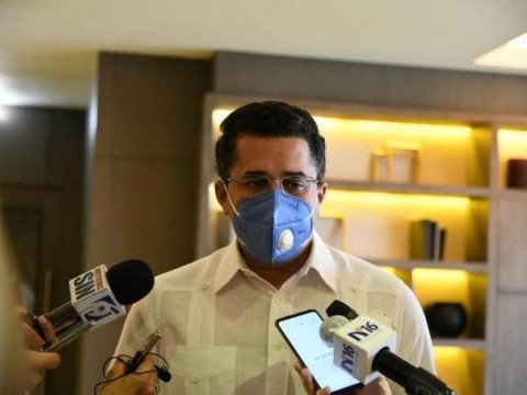 Collado anuncia due&ntilde;os de bares y restaurantes no pagar&aacute;n potencia de la energ&iacute;a el&eacute;ctrica hasta enero