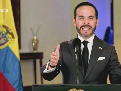 Gobierno de Colombia prepara reforma para declarar a los grupos armados como "terroristas"