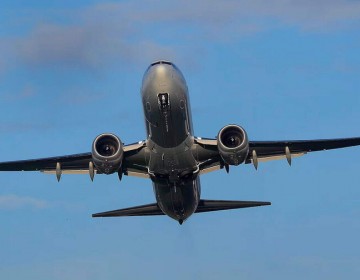 Colombia investiga posible impacto de bala en avi&oacute;n de American Airlines