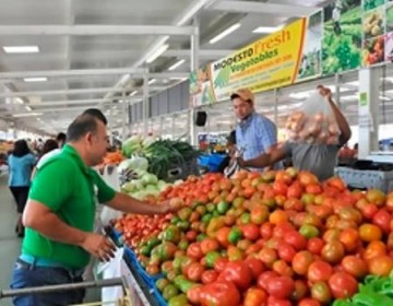El Gobierno garantiza el abastecimiento de alimentos en comercios