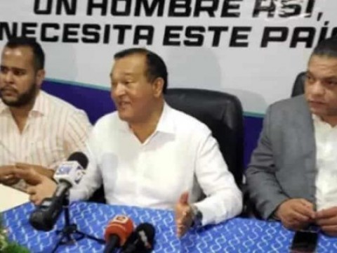 Conatra anuncia plan de movilidad el&eacute;ctrica para taxis
