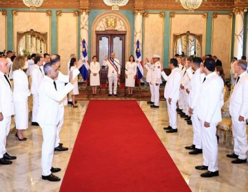 Arranca el nuevo Gobierno del presidente Luis Abinader con 14 ministro ratificados y 9 cambios