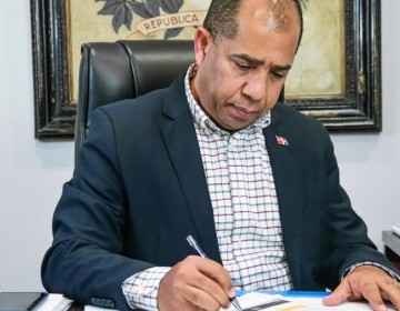 Embajada dominicana en Espa&ntilde;a dice "investiga" accidente que involucra a c&oacute;nsul