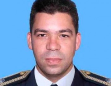 Coronel acribillado por polic&iacute;as rastrill&oacute; arma pero no le dio tiempo a hacer nada