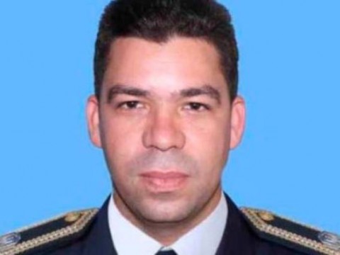 Coronel acribillado por polic&iacute;as rastrill&oacute; arma pero no le dio tiempo a hacer nada