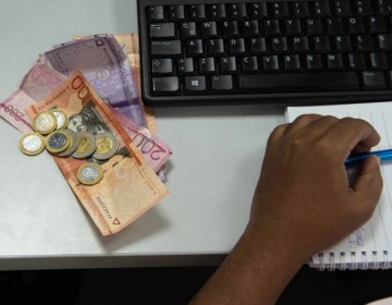 M&aacute;s de la mitad de los dominicanos recibe alg&uacute;n tipo de ayuda del Gobierno