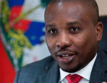 Claude Joseph acude ante cita de juez por investigaci&oacute;n en caso de corrupci&oacute;n