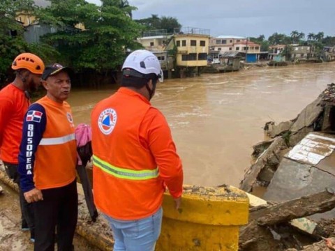 Colapsan tres viviendas y m&aacute;s de 500 resultan inundadas por lluvias en provincias del Cibao