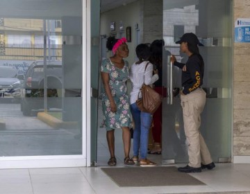 Deportan a 135 haitianos en primer d&iacute;a de control migratorio en hospitales