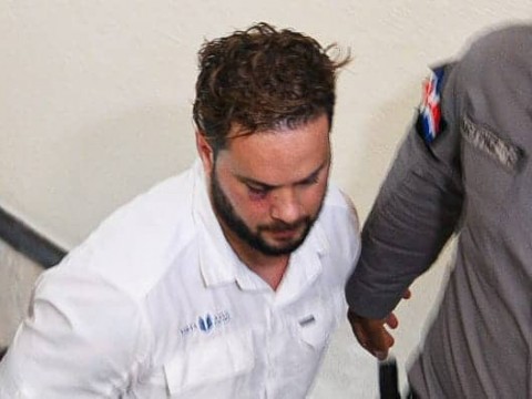 Ciudadano que golpe&oacute; agente de la Digesett aparece con moratones a su medida de coerci&oacute;n