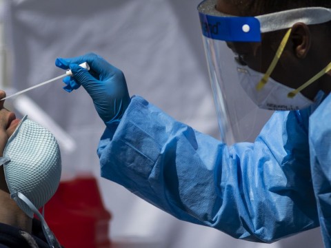 Salud P&uacute;blica notifica 422 contagios por covid y 5 decesos
