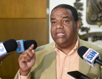 Danilo D&iacute;az defiende a funcionarios de gobierno que hacen campa&ntilde;a a Gonzalo Castillo