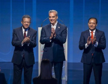 Abinader, Leonel y Abel se enfrentan con respeto en el primer debate en RD