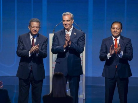 Abinader, Leonel y Abel se enfrentan con respeto en el primer debate en RD