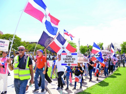 Protesta ayer contra &lsquo;imposici&oacute;n internacional&rsquo; sobre el tema haitiano