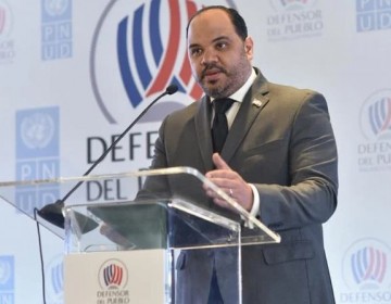 Ulloa: Suplente desconoce rol de Defensor del Pueblo