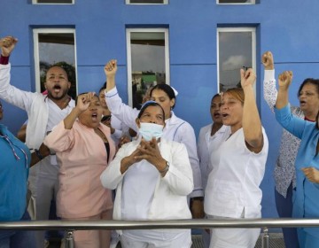 El &eacute;xodo de enfermeras provoca escasez de estas profesionales