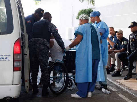 Del respeto a la confrontaci&oacute;n: m&eacute;dicos enfrentan una nueva realidad social