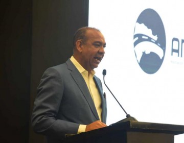 Ministro de Obras Publicas dice que no ha recibido reportes de da&ntilde;os tras sismo